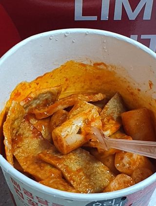 프리 [요리궁리] 타입 B (매콤,치즈,매콤까르보) 꽃떡볶이 6개입 세트 — 5점을 준 리뷰어가 2025년 2월 올린 사용 사진