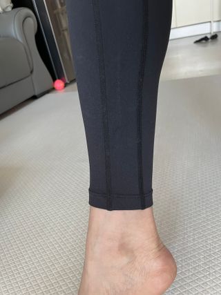 [딕시] 힙 플랙션 레깅스 HIP FLEXION Leggings — 5점을 준 리뷰어가 2022년 5월 올린 사용 사진