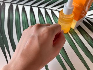 체르엠 스템앤셀 비타민 브라이트닝 에센스 30ml 1개 — 4점을 준 리뷰어가 2021년 9월 올린 사용 사진