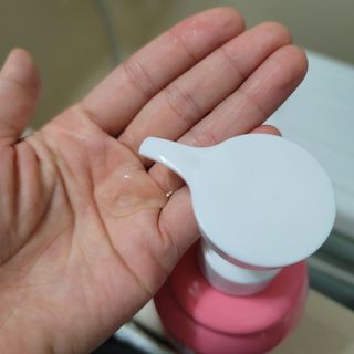 [후르디아] 복숭아 바디워시+바디에센스 세트 — 5점을 준 리뷰어가 2021년 8월 올린 사용 사진