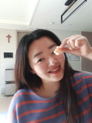 미즈꼬레아 치즈맛 누룽지크리스피 — 5점을 준 리뷰어가 2022년 3월 올린 사용 사진