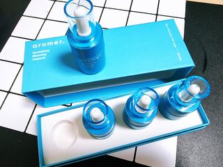 아로메르 리바이탈라이징 블루밍 앰플 10ml x 4ea — 5점을 준 리뷰어가 2021년 8월 올린 사용 사진