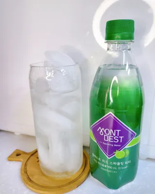 몽베스트 Montbest with Sparkling water Lime20병 — 4점을 준 리뷰어가 2023년 2월 올린 사용 사진