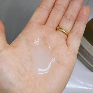딸로 맥주효모 두피스케일러 / 각질&노폐물 타파 두피 딥-클렌징 — 5점을 준 리뷰어가 2023년 7월 올린 사용 사진