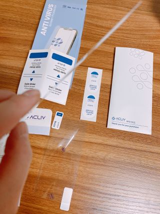 아클리브 Premium 항균 항바이러스 액정 보호필름(iPhone) — 5점을 준 리뷰어가 2022년 10월 올린 사용 사진