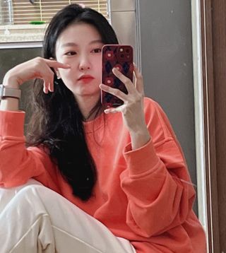 MAPLESYRUPFACTORY 메이플 피그먼트 맨투맨 8.COL — 4점을 준 리뷰어가 2022년 12월 올린 사용 사진