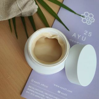 AYU25[아유트웬티파이브]다마스크로즈워터 베이스 천연 수분 촉촉 크림 — 5점을 준 리뷰어가 2021년 5월 올린 사용 사진