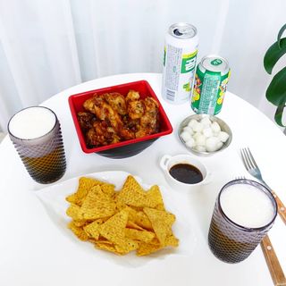 롯데제과 도리토스 갈비천왕치킨맛 X 굽네 갈비천왕 — 4.5점을 준 리뷰어가 2021년 7월 올린 사용 사진