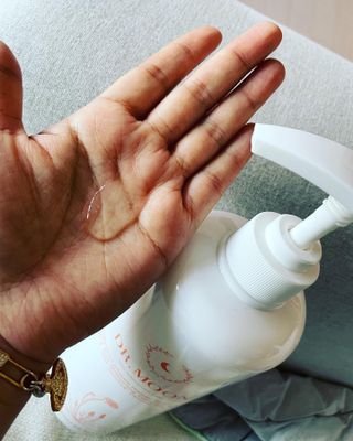 프리[닥터문] 유산균 락토케어 질경초 여성청결제 1000ml (젤타입) — 4점을 준 리뷰어가 2022년 6월 올린 사용 사진