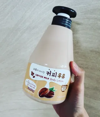 [과일나라] 피부가 마시는 커피우유 바디클렌저&바디로션 — 5점을 준 리뷰어가 2022년 3월 올린 사용 사진