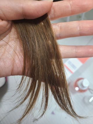 썸헤어 / SUMHAIR 썸헤어 실키 테라피 헤어 에센스 — 5점을 준 리뷰어가 2021년 4월 올린 사용 사진