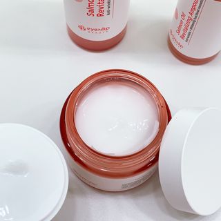 아이앤립 / EYENLIP 아이앤립 연어오일 리바이탈라이징 토너+앰플+크림 3종 세트 — 4.5점을 준 리뷰어가 2021년 6월 올린 사용 사진