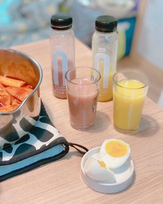 BLENDY'S 핑크 스무디+블론디 스무디 — 4.5점을 준 리뷰어가 2021년 12월 올린 사용 사진