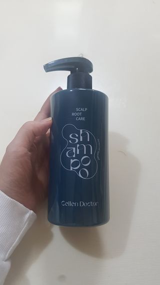 세렌닥터 스칼프 루트 케어 샴푸 — 5점을 준 리뷰어가 2022년 11월 올린 사용 사진