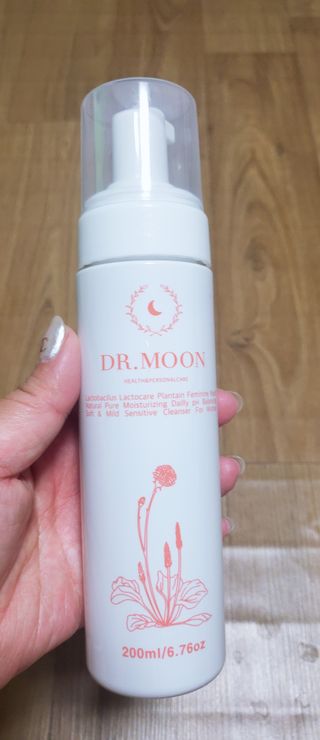 MF프리 [닥터문] 유산균 락토케어 질경초 여성청결제 200ml (폼타입) — 5점을 준 리뷰어가 2022년 9월 올린 사용 사진