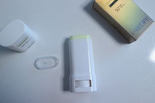 아이레시피 라이트터치 선스틱 15g (SPF50+, PA++++) — 5점을 준 리뷰어가 2023년 2월 올린 사용 사진