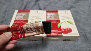 자연에온 가득담은 몽모랑시 타트체리 콜라겐 젤리스틱 — 5점을 준 리뷰어가 2021년 1월 올린 사용 사진