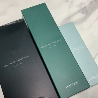 르핸스 퍼포밍 3 바디워시 비반트포렛/베티버포그 — 5점을 준 리뷰어가 2022년 12월 올린 사용 사진