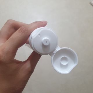 더마포레스트 모이스처라이징 아쿠아크림 / 수분크림 히알루론산 펩타이드 보습 미백 주름개선 — 4.5점을 준 리뷰어가 2021년 6월 올린 사용 사진