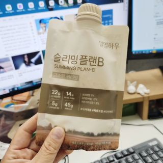 일일하우 슬리밍 플랜B 고소한 귀리맛, 진한 카카오맛 (체중조절식) — 5점을 준 리뷰어가 2023년 8월 올린 사용 사진