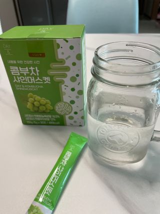 참앤들황토농원 7가지 맛! 탄산 톡톡! 스파클링! 데이앤 콤부차 7종 10포 1박스씩 ★총 7박스★ — 5점을 준 리뷰어가 2023년 2월 올린 사용 사진