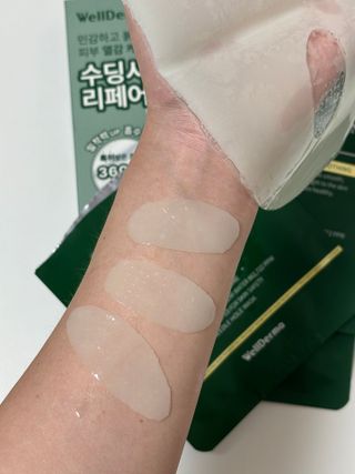 [올리브영] 웰더마 시카 트리트먼트 리페어 피팅 마스크팩 4매 — 5점을 준 리뷰어가 2025년 7월 올린 사용 사진