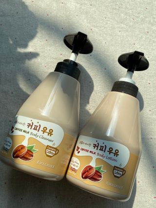 [과일나라] 피부가 마시는 커피우유 바디클렌저&바디로션 — 4점을 준 리뷰어가 2022년 3월 올린 사용 사진