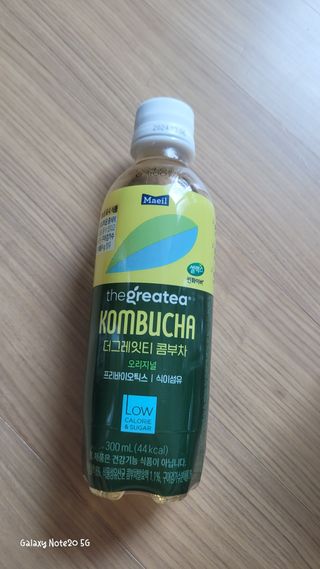 더그레잇티 콤부차 [매일유업] 더그레잇티 44kcal 콤부차 300ml *12개입 (오리지널 6개+베리리치 6개) — 2점을 준 리뷰어가 2023년 7월 올린 사용 사진