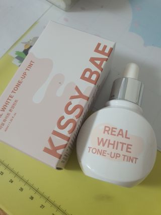 KISSY BAE 키시베이 키시베이 리얼화이트 톤업틴트 — 4.5점을 준 리뷰어가 2021년 8월 올린 사용 사진