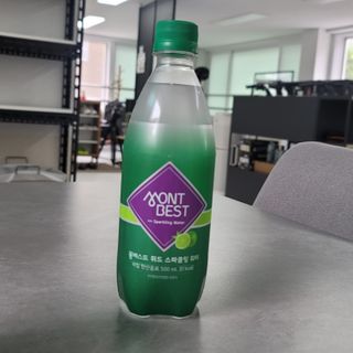 몽베스트 Montbest with Sparkling water Lime20병 — 5점을 준 리뷰어가 2022년 5월 올린 사용 사진