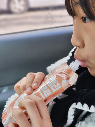 참앤들황토농원 10가지 맛, 입맛대로 스페셜하게~ 가볍게 한 포 땡! 곤약젤리 스페셜 패키지 130ml x 30포 — 5점을 준 리뷰어가 2023년 1월 올린 사용 사진