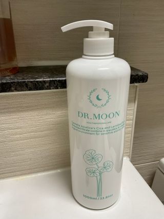 [닥터문] 센텔라 시카케어 화이트머스크 바디워시 1000ml — 5점을 준 리뷰어가 2023년 7월 올린 사용 사진
