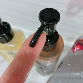 헤어플러스 콴디 플러피 클라우드 버블 팩 클렌저 — 4점을 준 리뷰어가 2021년 5월 올린 사용 사진