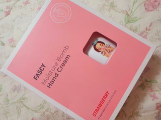 파시 FASCY 高保湿ハンドクリーム40ml+80ml セット — 5점을 준 리뷰어가 2021년 6월 올린 사용 사진