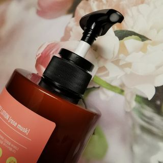 달리프 갈락토미세스 베러 퍼퓸 바디로션 로즈머스크 — 3점을 준 리뷰어가 2021년 2월 올린 사용 사진
