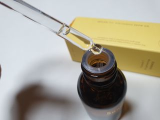 스킨큐어 산다화 비타민c 화이트닝 에센스 30ml — 5점을 준 리뷰어가 2023년 12월 올린 사용 사진
