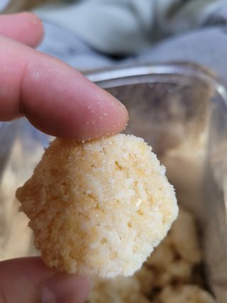 미즈꼬레아 치즈맛 누룽지크리스피 — 4점을 준 리뷰어가 2022년 1월 올린 사용 사진