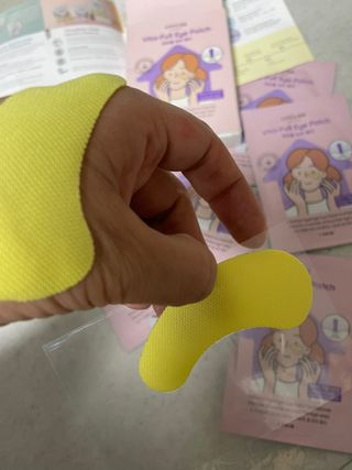 세뚜아(Cettua) 나우[세뚜아] 비타풀 아이 패치 Cettua Vita-Full Eye Patch — 5점을 준 리뷰어가 2024년 4월 올린 사용 사진