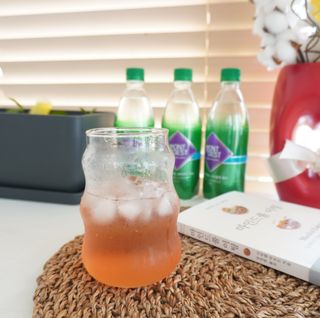 몽베스트 Montbest with Sparkling water Plain 20병 — 5점을 준 리뷰어가 2022년 7월 올린 사용 사진