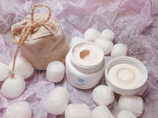 AYU25[아유트웬티파이브]다마스크로즈워터 베이스 천연 수분 촉촉 크림 — 4.5점을 준 리뷰어가 2021년 4월 올린 사용 사진