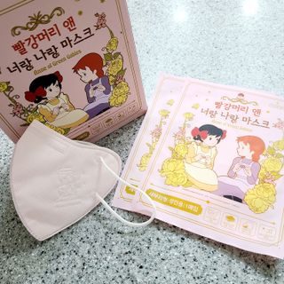 [숨그림]  덴탈마스크 짱구 우리아이 그리고 내가 쓰는 믿을수있는 케릭터 마스크  16종 — 5점을 준 리뷰어가 2021년 10월 올린 사용 사진