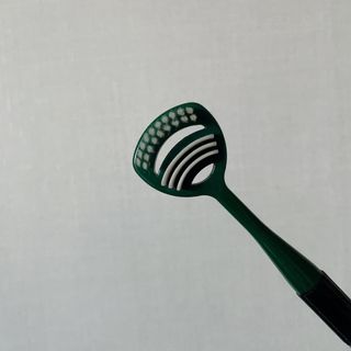 크리오 클리어스 혀백태제거 구취관리 혀클리너 — 5점을 준 리뷰어가 2021년 3월 올린 사용 사진