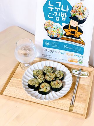 해풀잎 누구나 김밥*1ea [(혼합야채 35g *1ea,  김밥김 (5g, 5ea),  양념간장 (6g, 5ea), 참기름(5g, 2ea)] — 5점을 준 리뷰어가 2022년 8월 올린 사용 사진