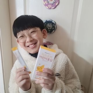 [이뮤니티플러스]우리아이 면역오키, 건강오키 _ 키즈오키 어린이홍삼 10포 1box — 5점을 준 리뷰어가 2022년 2월 올린 사용 사진