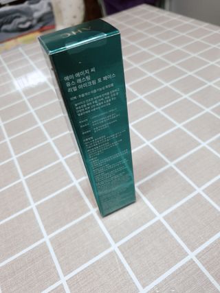 [NEW 탄력유턴 아이크림] AHC 유스 래스팅 리얼 아이크림 포 페이스 — 5점을 준 리뷰어가 2021년 3월 올린 사용 사진
