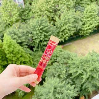 힘내라김홍삼 하루홍삼정스틱 10g x 30포 — 5점을 준 리뷰어가 2021년 6월 올린 사용 사진