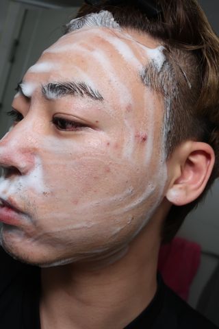 [바이로담] 저자극 약산성버블 폼 폼클렌징 150ml — 5점을 준 리뷰어가 2021년 4월 올린 사용 사진