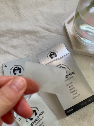 메디포스트 모비타 글루타치온 이지 필름형 30매 — 5점을 준 리뷰어가 2022년 12월 올린 사용 사진