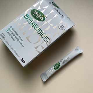 셀렉스스포츠 셀렉스 밀크세라마이드 저분자피쉬콜라겐 28포 X 1박스 — 5점을 준 리뷰어가 2021년 8월 올린 사용 사진