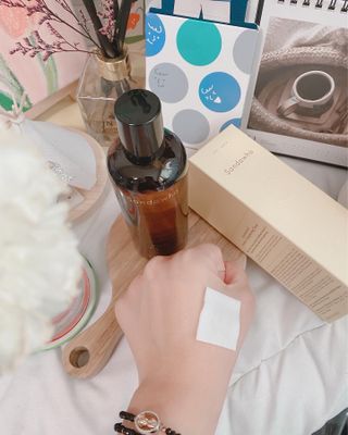 스킨큐어 산다화 비타민c 화이트닝 토너 150ml — 5점을 준 리뷰어가 2021년 12월 올린 사용 사진